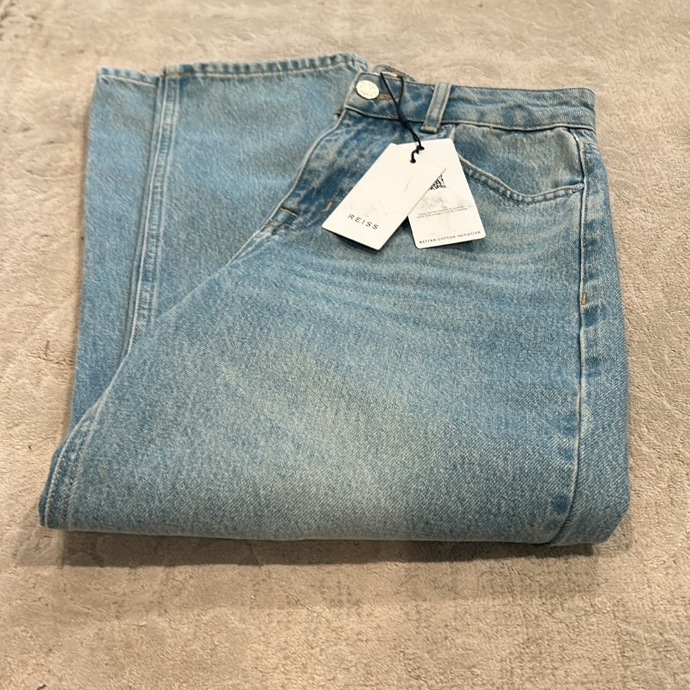 NWT. Reiss   Ellie High Rise Straight Leg. Pale Blue